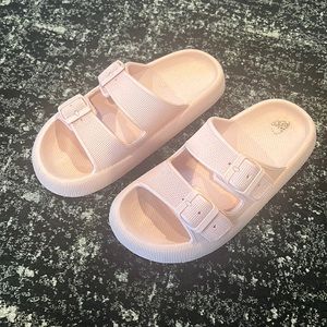 Pool Comfortable Slides